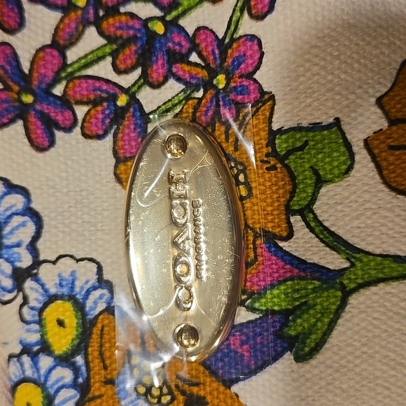 New Coach Dreams Moonlight Spray With Zipper Pouch - Picture 2 of 8